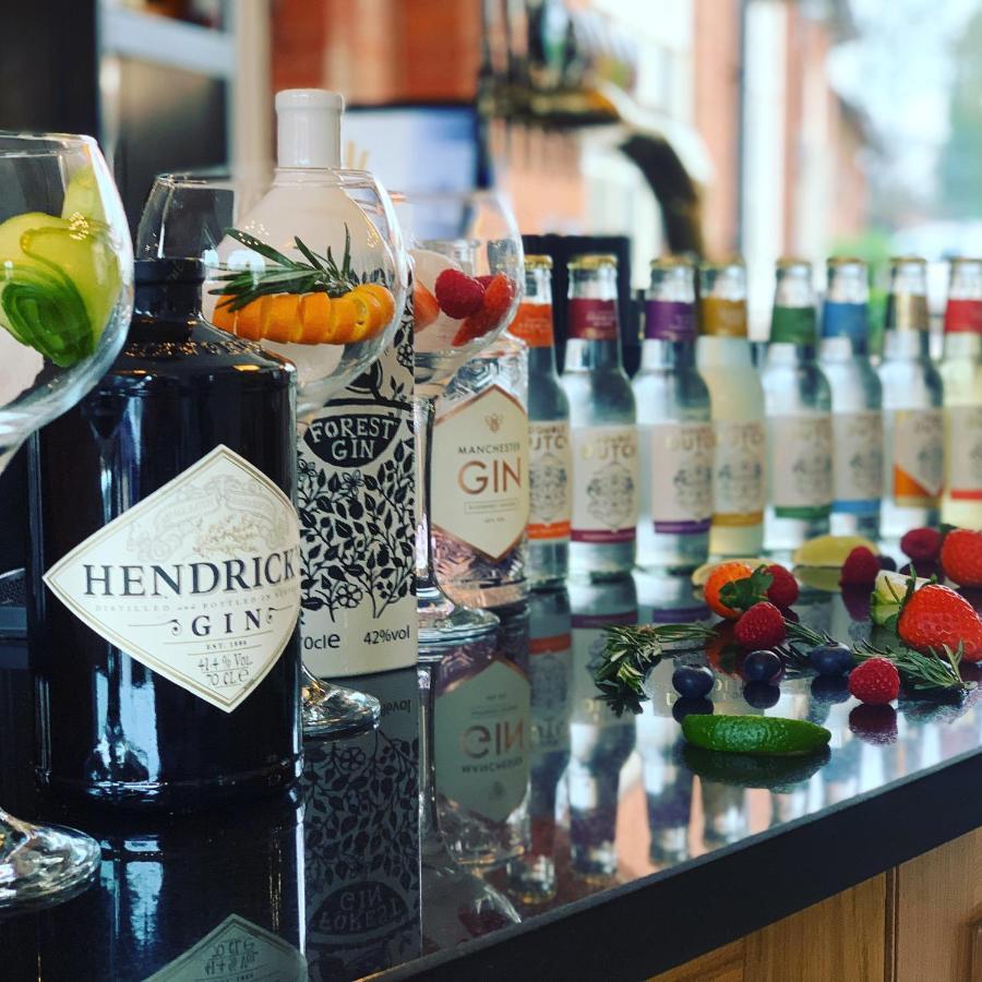 The Wheatsheaf Hotel, Sandbach Ngoại thất bức ảnh Hendrick's Gin
